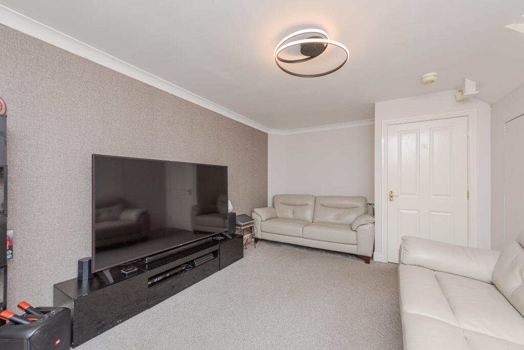 Additional image 3 of 16 Farm House Lane, Sutton Coldfield, B75 5UH