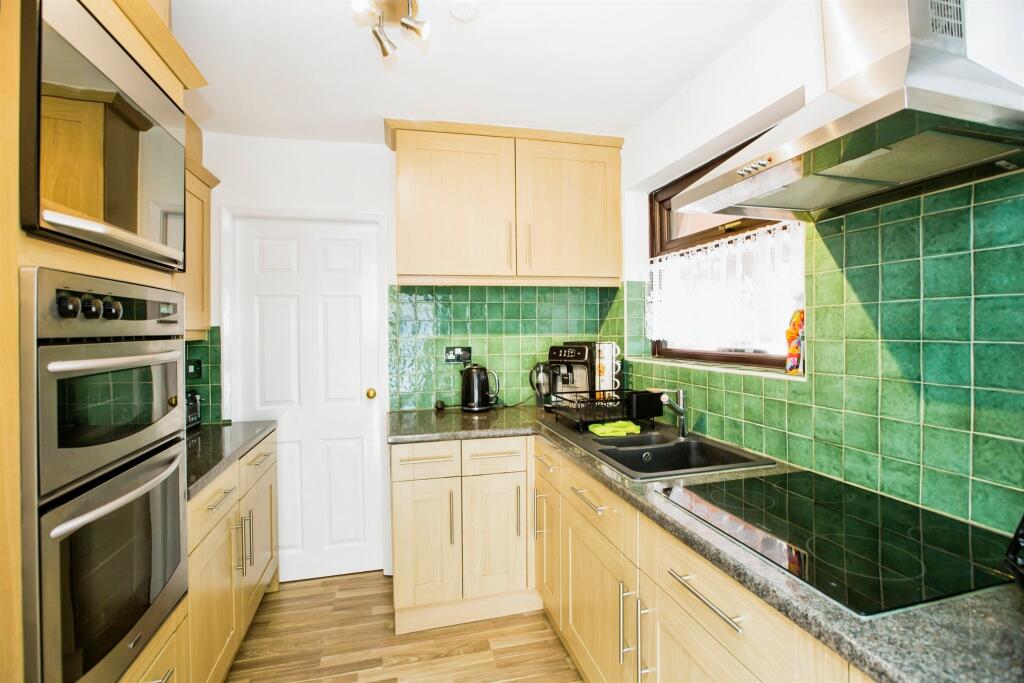 Additional image 5 of North Cliffe Drive, Thornton, Bradford