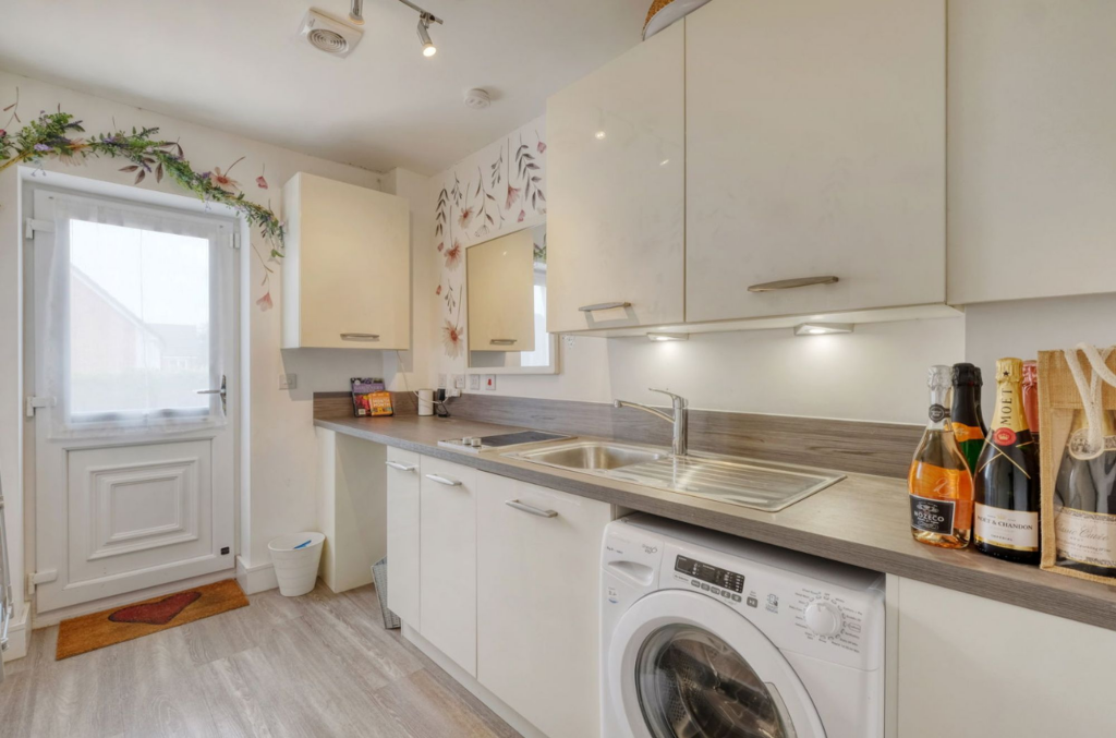 Additional image 7 of Arrow Drive, Cofton Hackett, B45