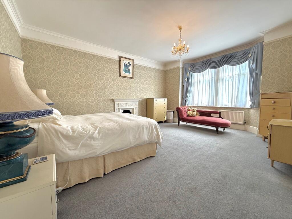 Additional image 4 of The Park, Yeovil, Somerset, BA20 1DF