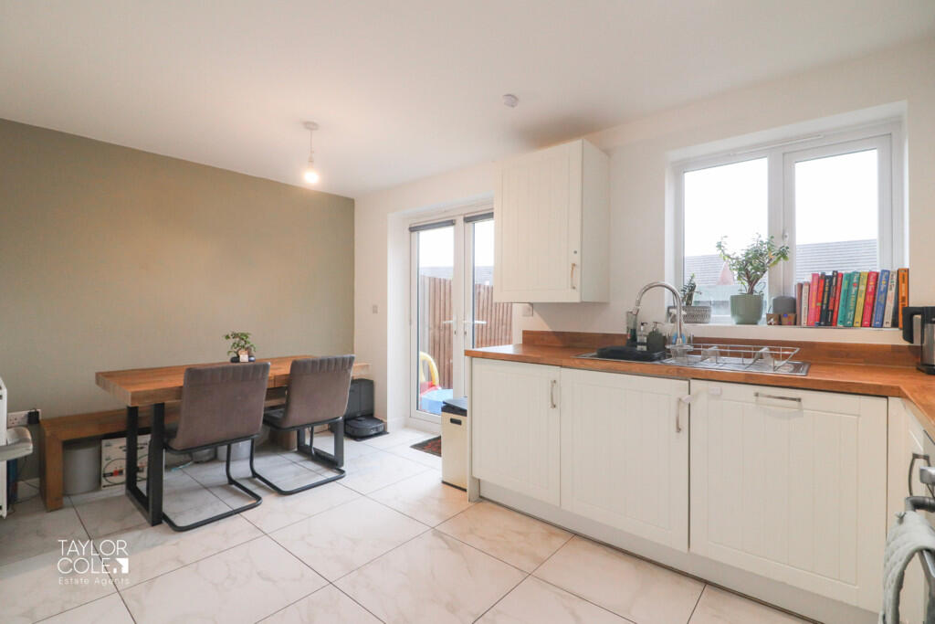 Additional image 8 of Meadow Way, Barley Fields