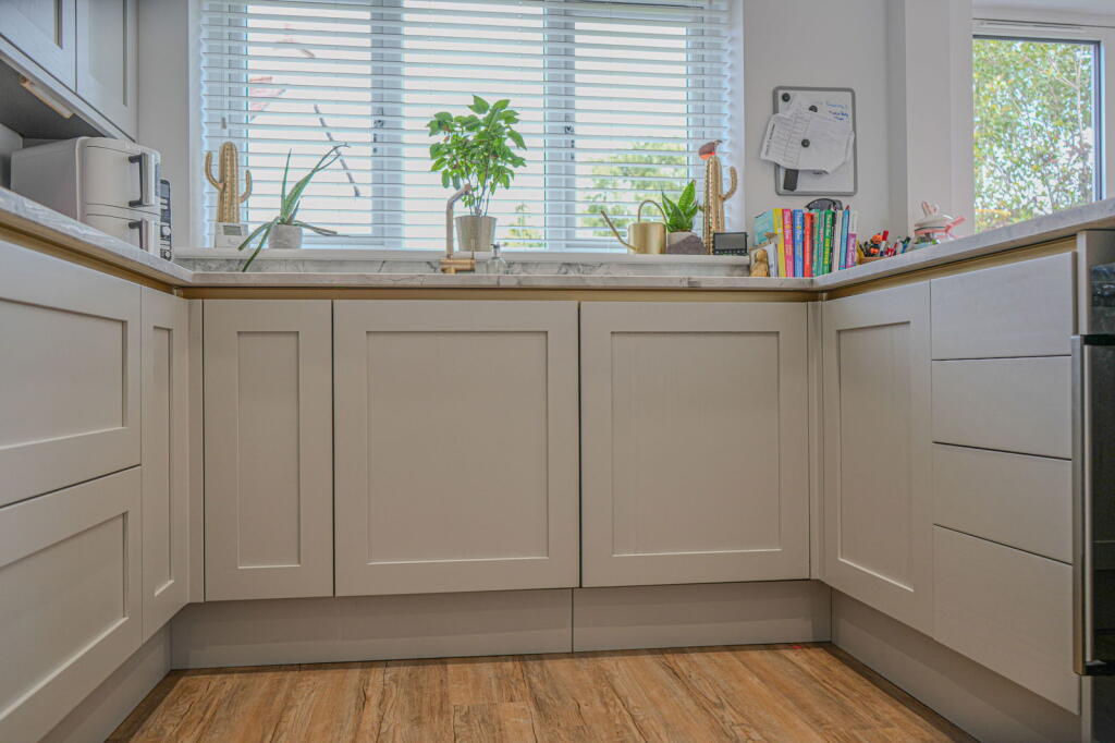 Additional image 5 of Peterbrook Road, Shirley