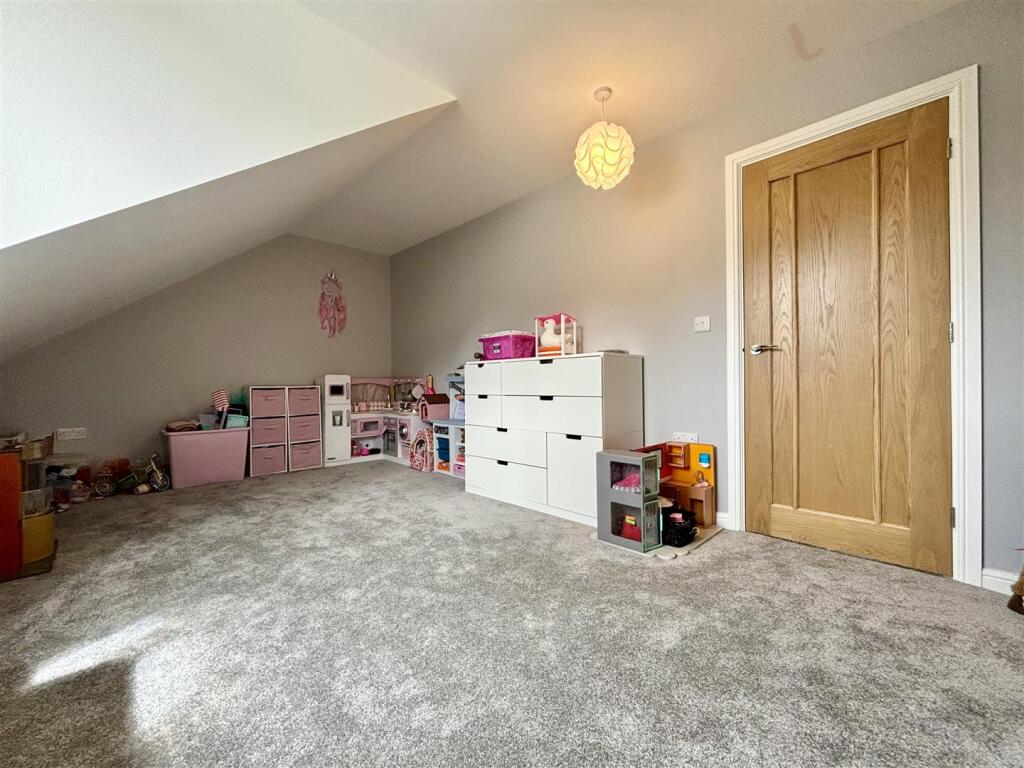 Additional image 20 of Park Lane, Queensbury, BD13 1QH