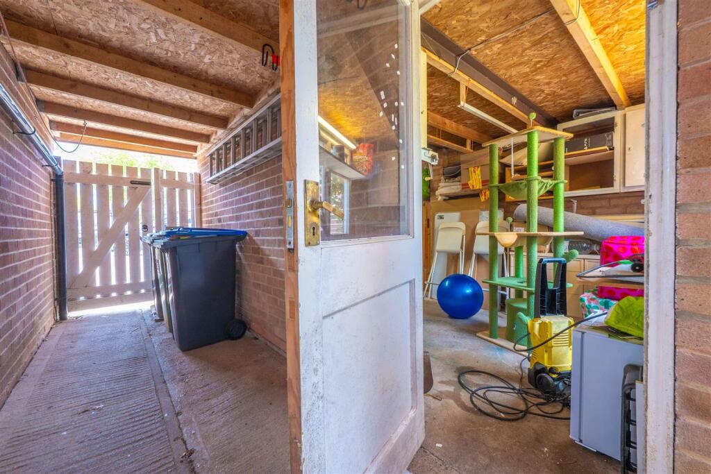 Additional image 20 of Hadrians Walk, Alcester