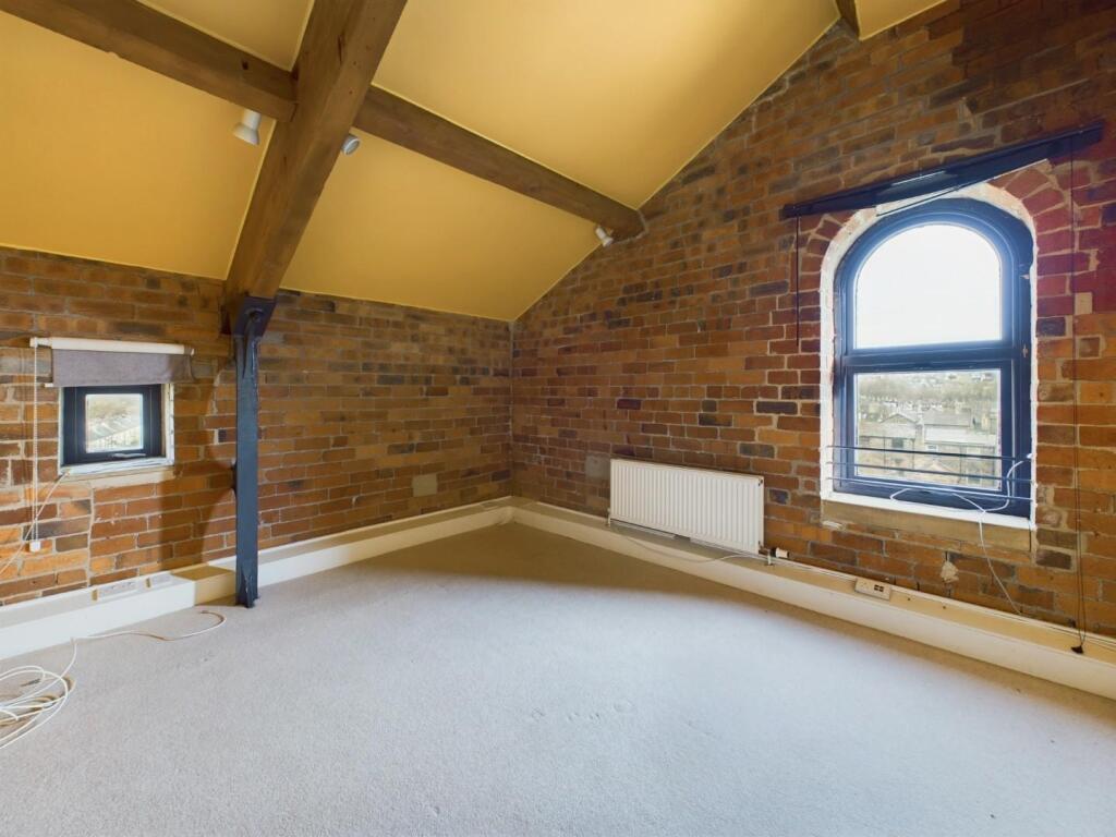 Additional image 7 of The Locks, Bingley