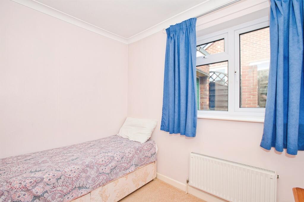 Additional image 17 of Carisbrooke Gardens, Yeovil