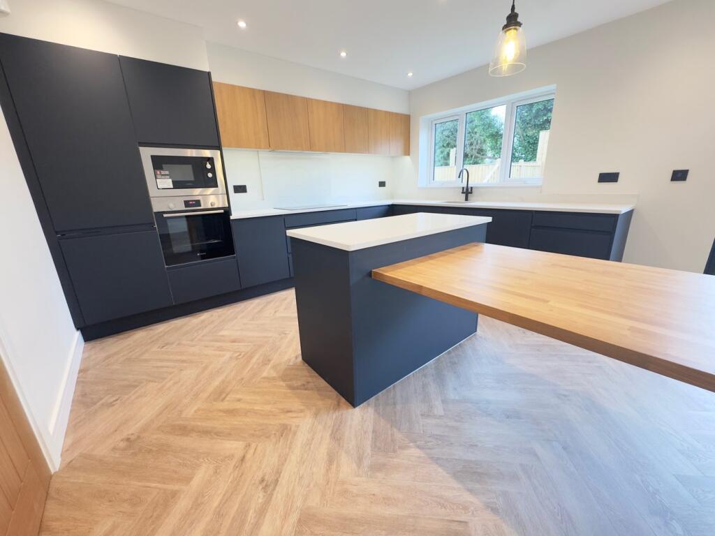 Additional image 7 of Bradford Road, Cottingley, Bingley, BD16