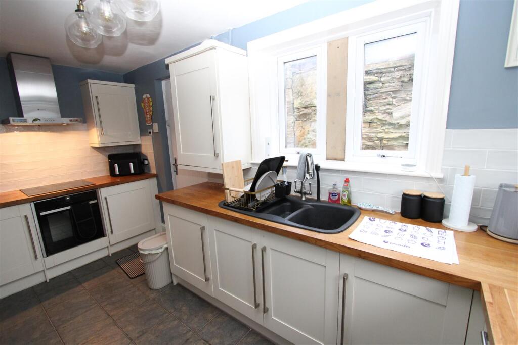 Additional image 4 of Queen Street, Gomersal, Cleckheaton