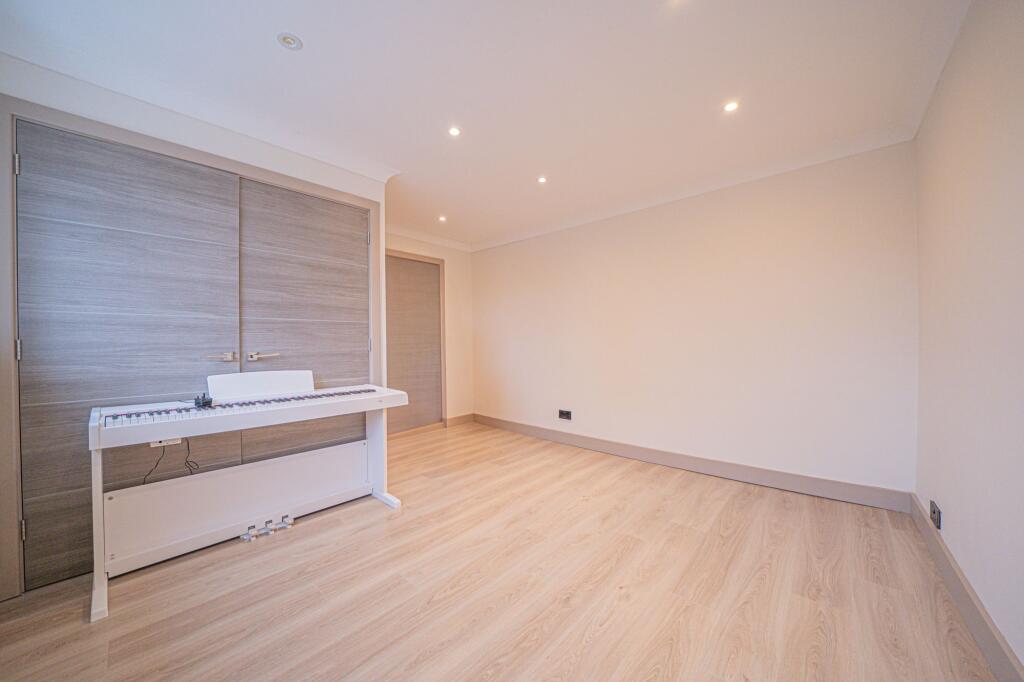 Additional image 25 of Denby Croft, Shirley, B90