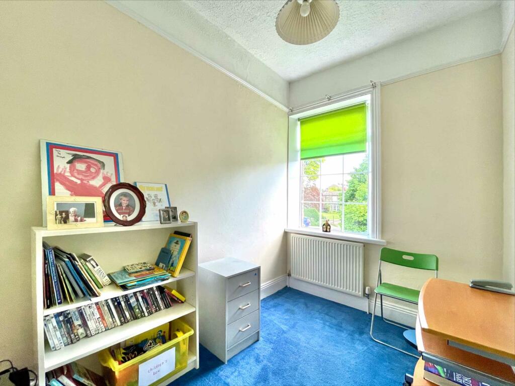 Additional image 11 of Bradford Road, Birkenshaw