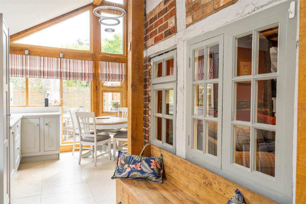 Additional image 6 of Freeman House, 239 High Street, Henley-In-Arden