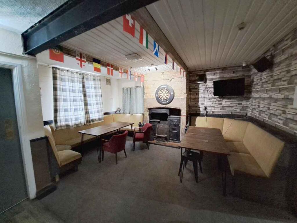 Additional image 4 of N-526370 - Omnibus, West End, Bradford BD13 2DP