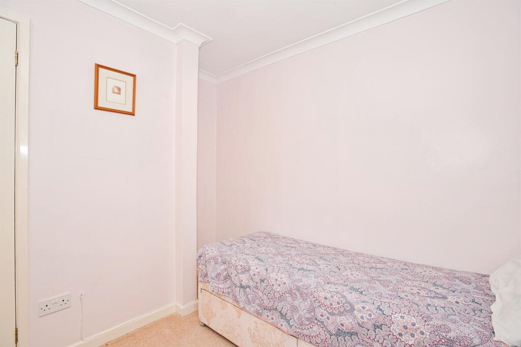 Additional image 13 of Carisbrooke Gardens, Yeovil