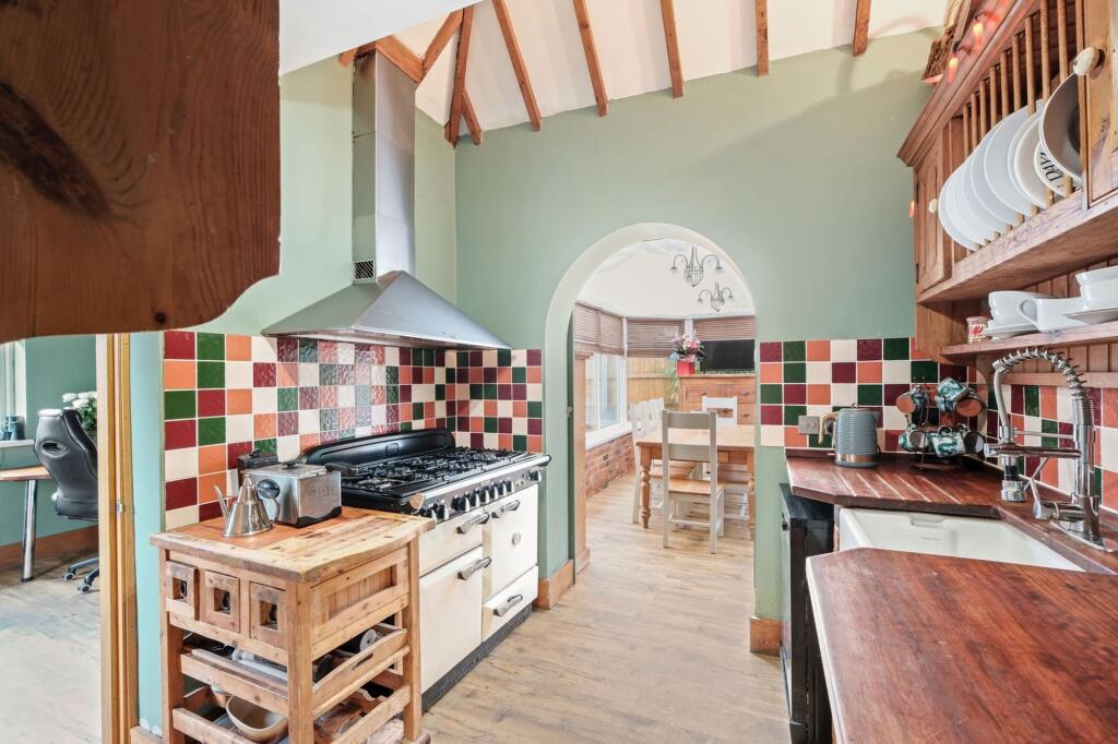 Additional image 21 of Bromsgrove Road, Hunnington, B62