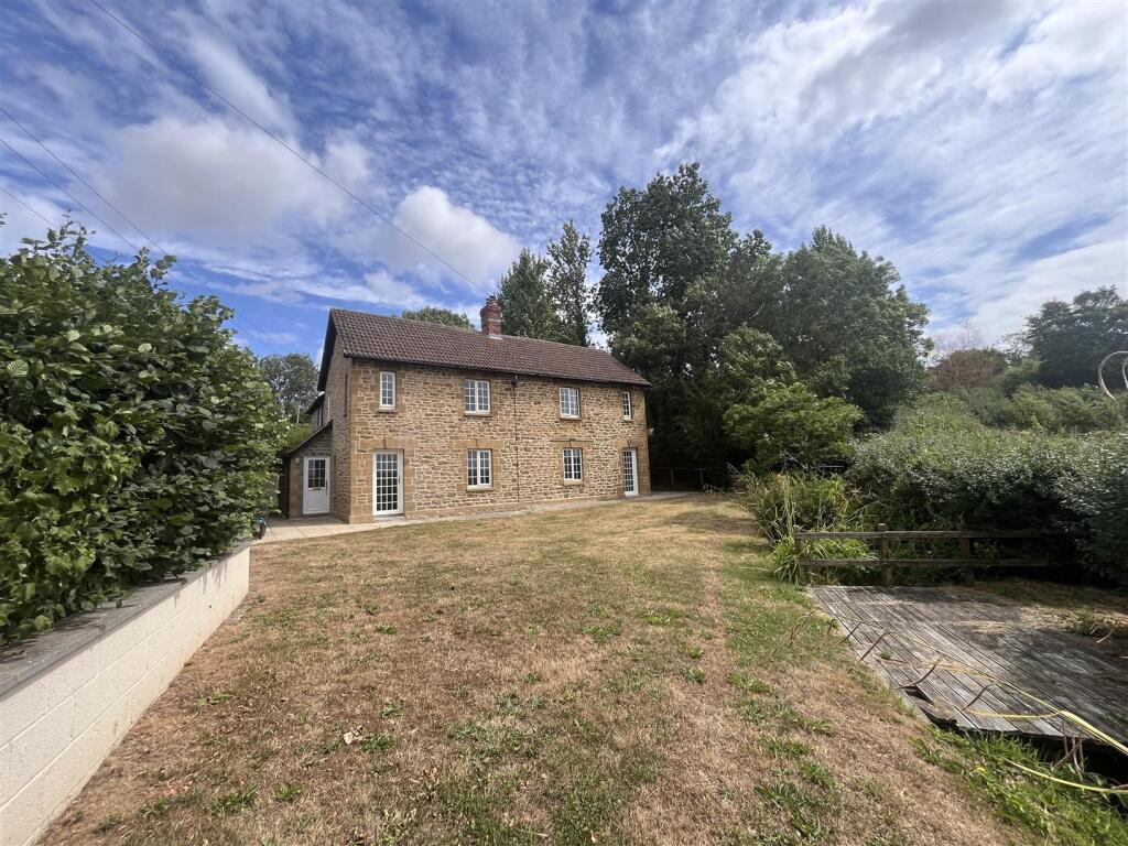 366 Hill End, Hardington Mandeville, Yeovil