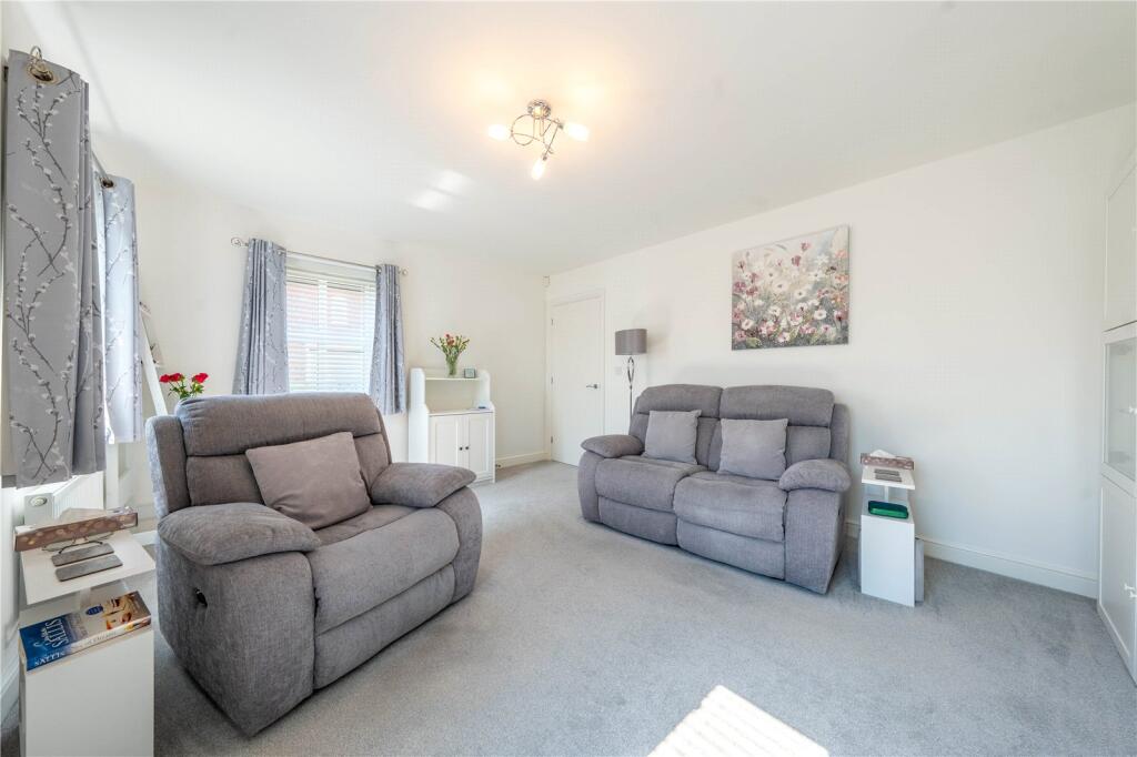 Additional image 3 of Hutchinson Close, Tamworth, Staffordshire, B79