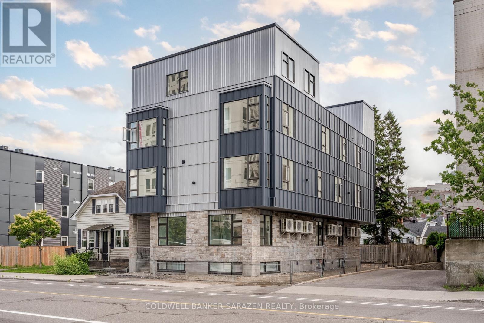 102 - 10 MCARTHUR AVENUE|Ottawa, Ontario K1L6R2