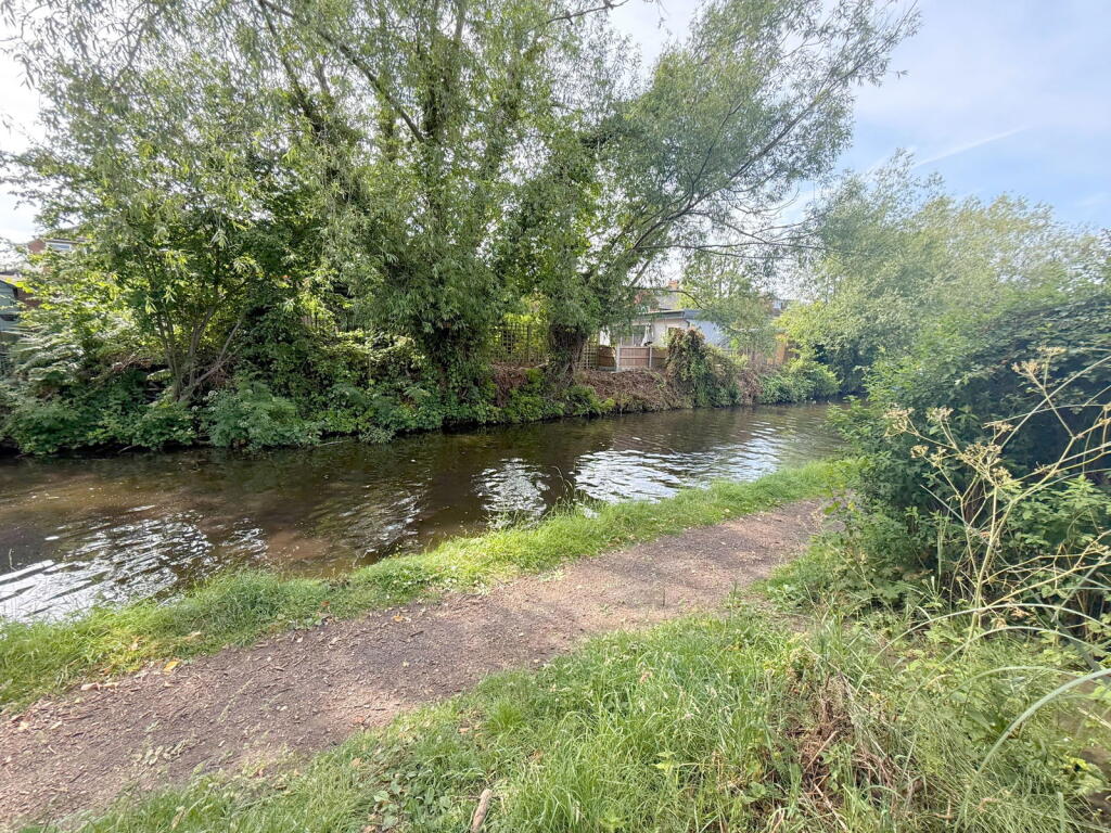 Additional image 2 of Haslucks Green Road, Majors Green, Shirley, B90 1DE