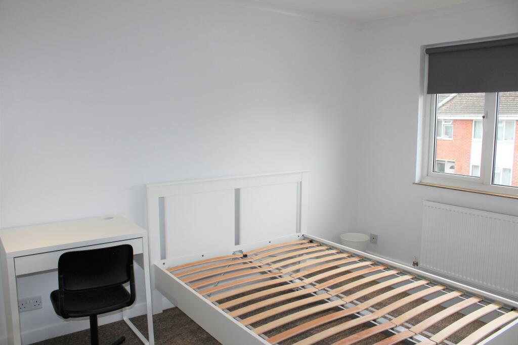 Additional image 15 of North Western Yeovil