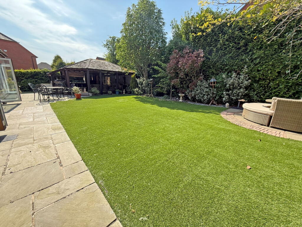 Additional image 24 of Brockhurst Lane, Dickens Heath, Solihull, B90 1RG