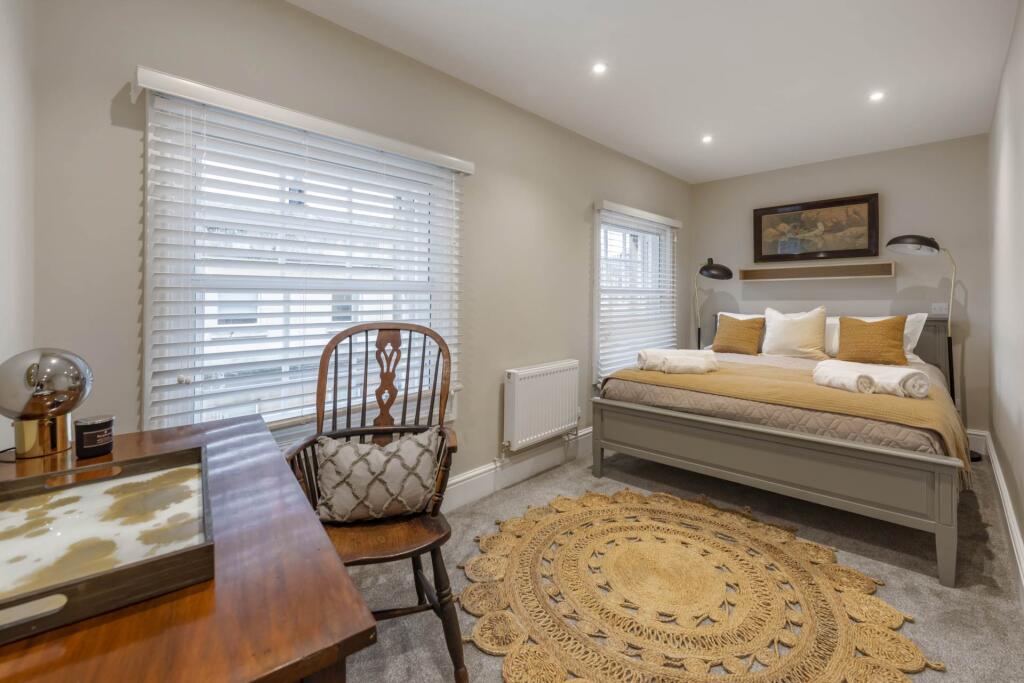 Additional image 5 of Flat 3, 12 Union Passage, Bath