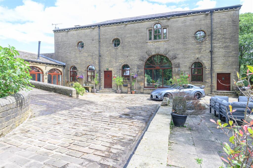 Additional image 7 of Whiteshaw Barn, Long Causeway, Denholme, BD13 4NE