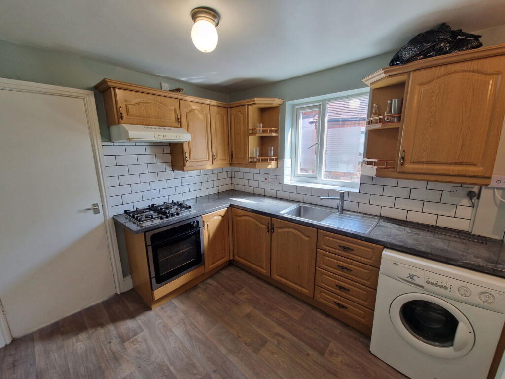 Additional image 11 of CRADLEY HEATH, Station Road