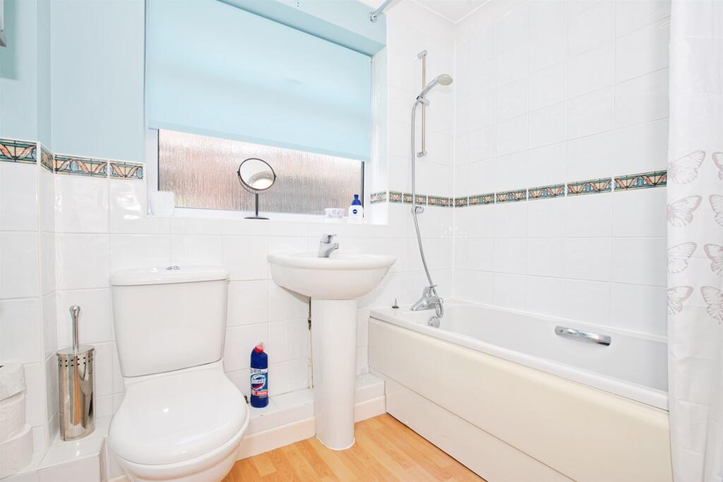 Additional image 12 of Carisbrooke Gardens, Yeovil