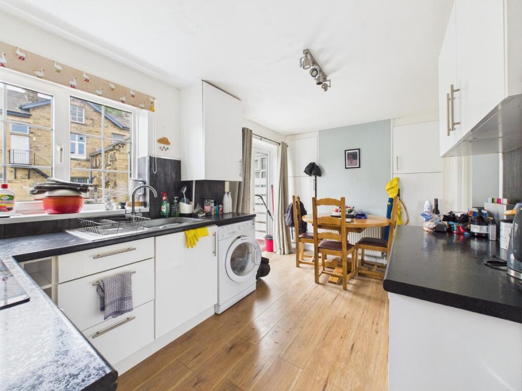 Additional image 4 of Springfield Grove, Bingley