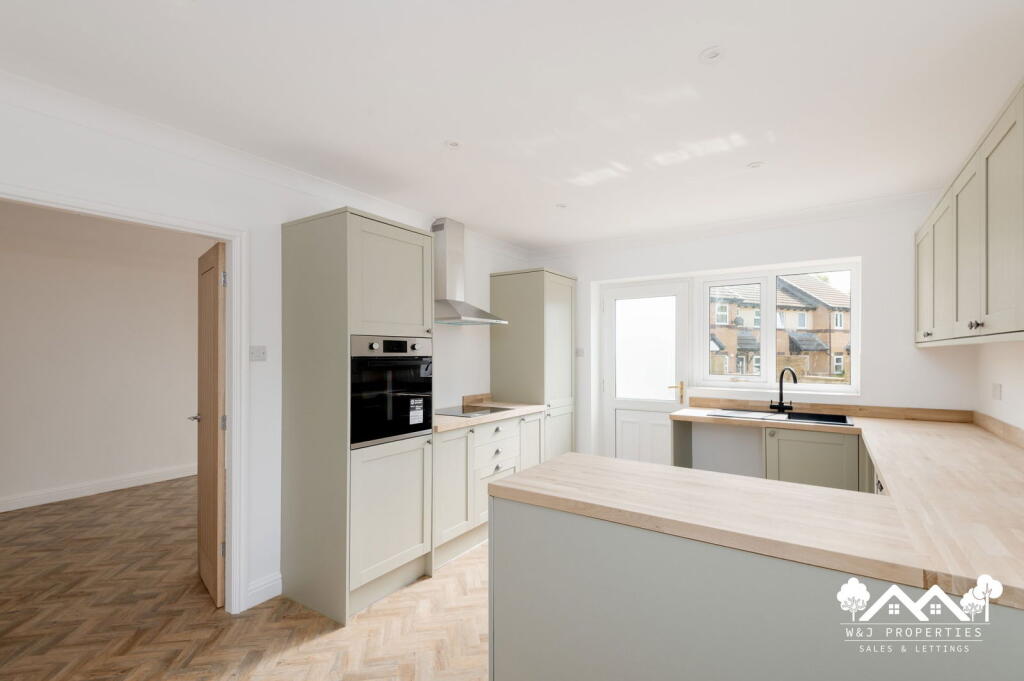 Additional image 3 of Foxcroft, Ightenhill, Burnley, BB12 0EH