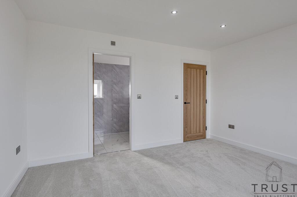 Additional image 16 of Wakefield Road, Drighlington, BD11