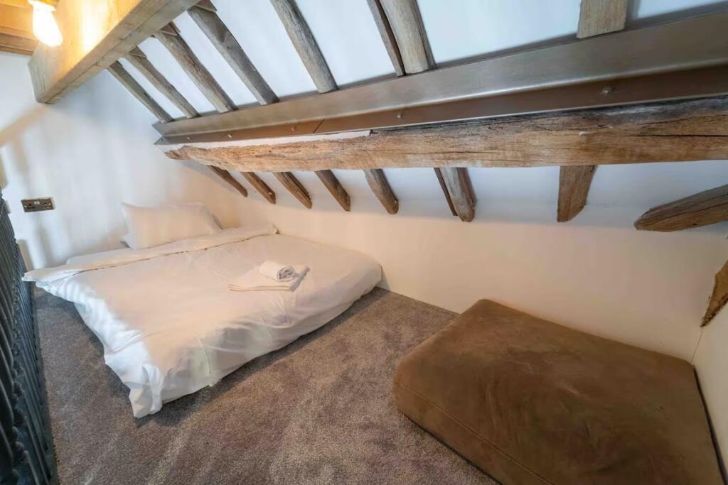 Additional image 15 of Church Hill Farm, Beoley, Redditch, Worcestershire, B98