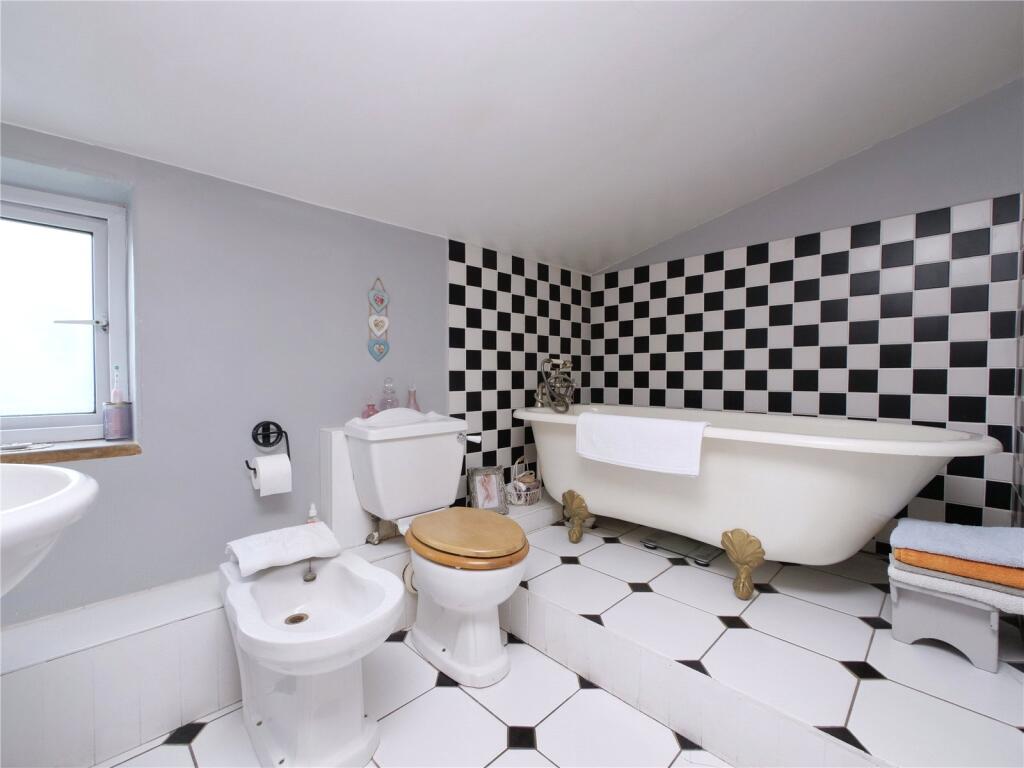 Additional image 15 of A Charming Country House With Gardens & Garage in Leigh upon Mendip