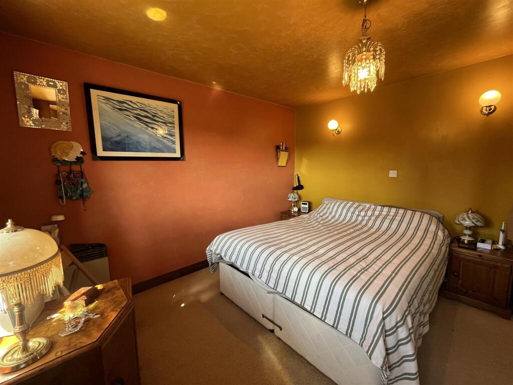 Additional image 11 of Abb Scott Lane, Low Moor, Bradford