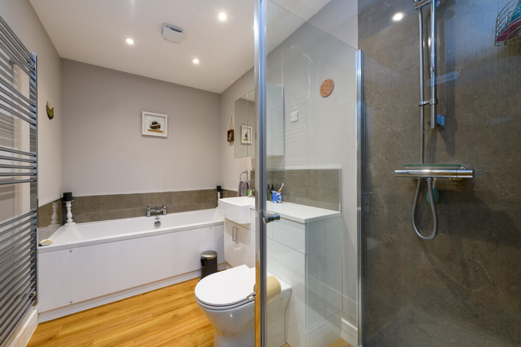 Additional image 19 of Highfields Close, Walton