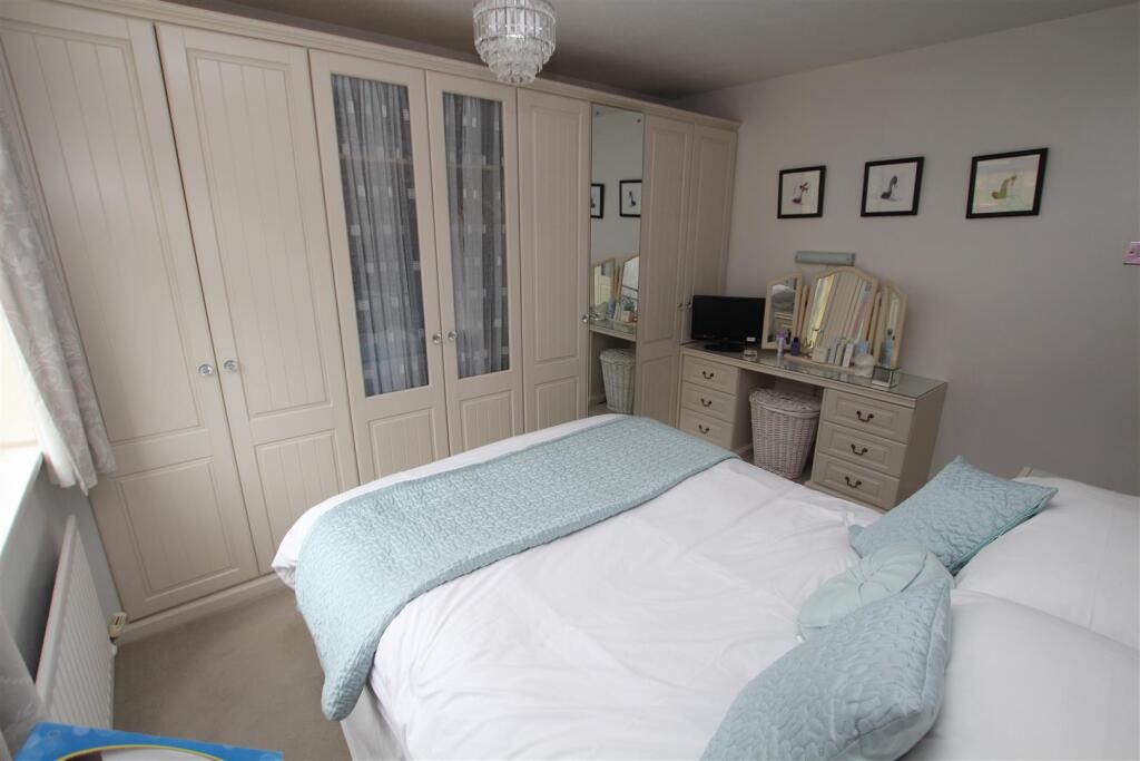 Additional image 10 of Santa Monica Grove, Idle, Bradford