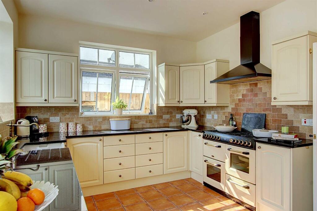 Additional image 7 of Carlyle Road, Bromsgrove