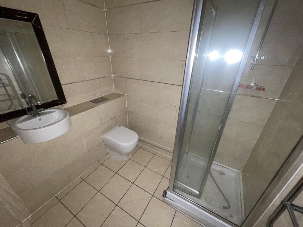 Additional image 7 of 140 The Gatehaus, Leeds Road, Bradford, West Yorkshire, BD1 5BQ