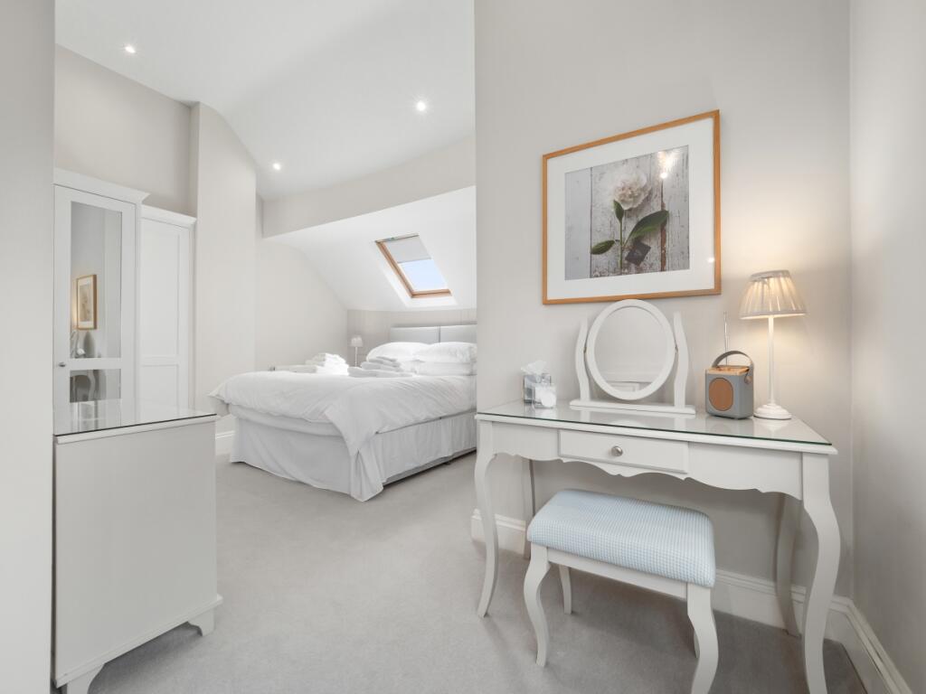 Additional image 20 of Church Bank, Alcester, B49