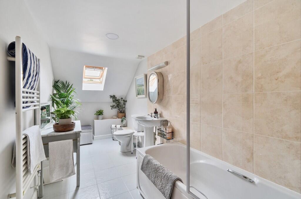 Additional image 10 of Arthurs Bridge, Somerset, BA4 6NE