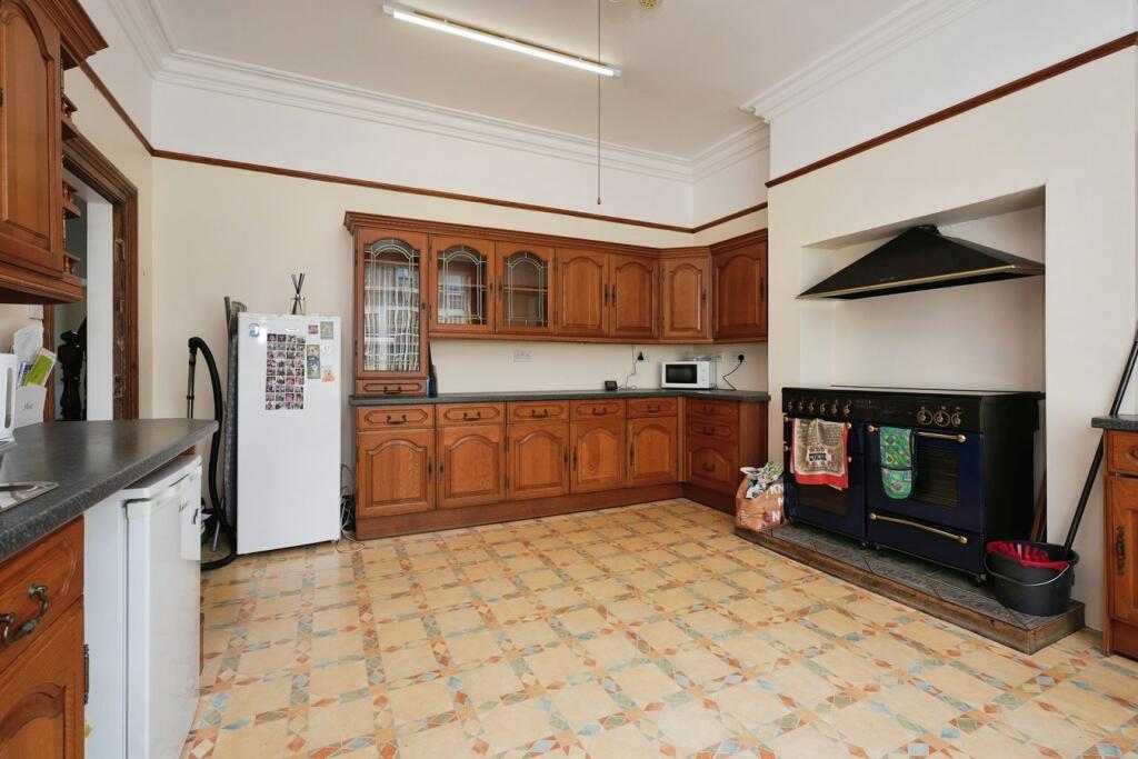 Additional image 4 of Leeds Road, Idle, Bradford, BD10