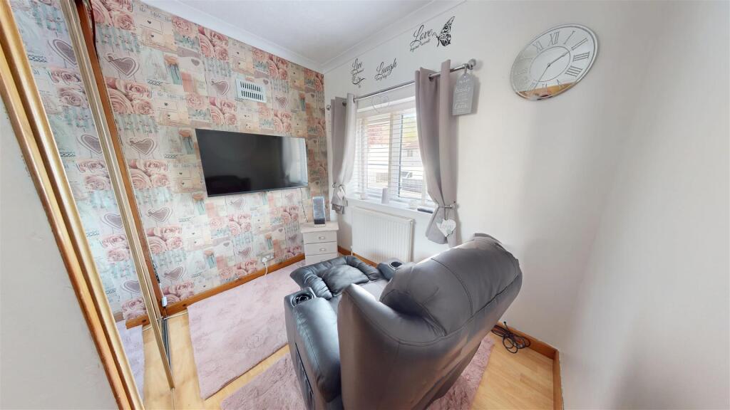 Additional image 10 of Glenaire Drive, Baildon