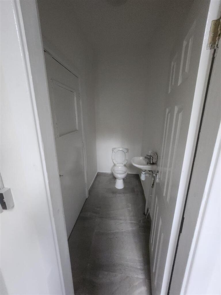 Additional image 18 of 325 High Street, West Bromwich