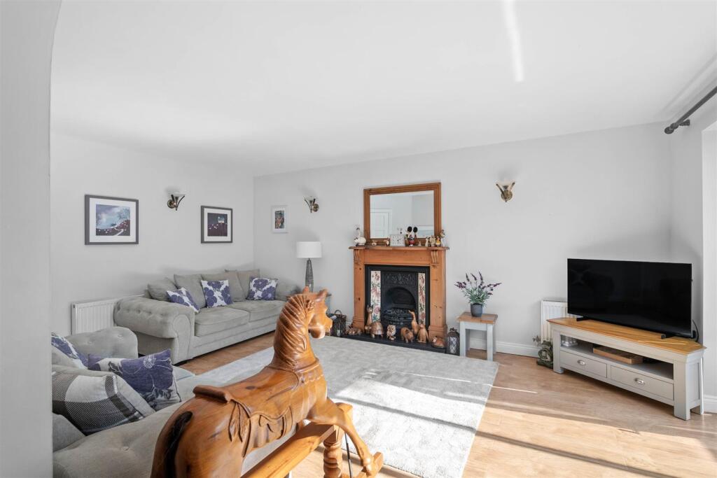 Additional image 3 of High Street, Broom, Alcester