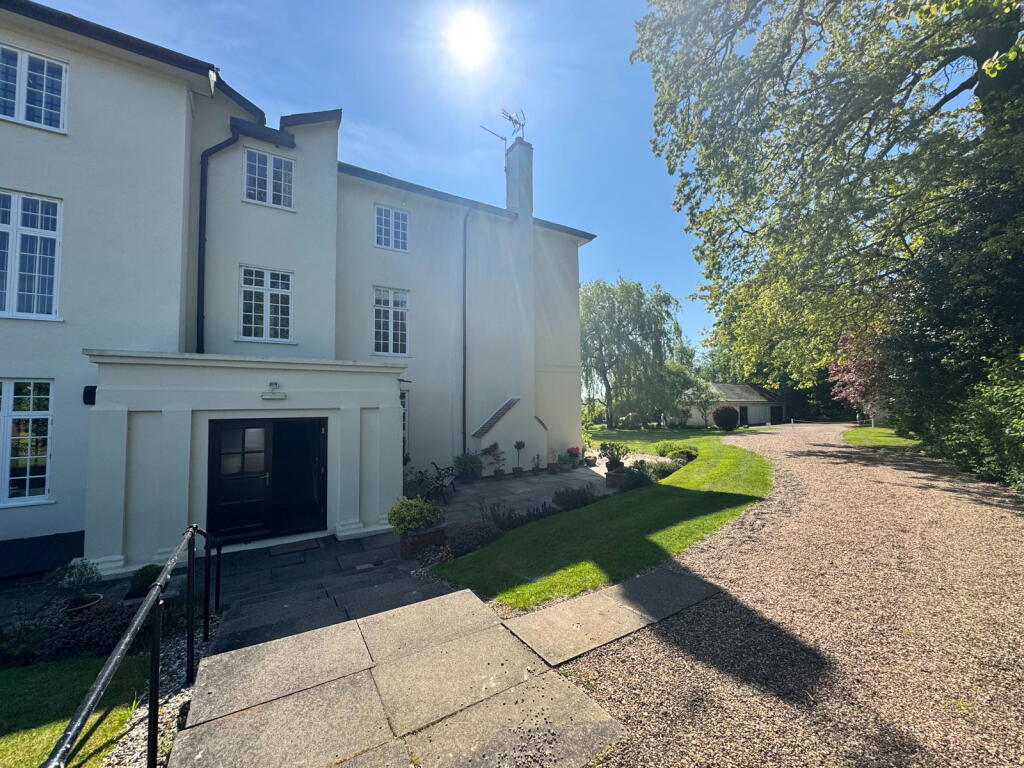 Additional image 32 of Flat 5, Beaudesert Park, Birmingham Road, Henley-in-Arden, B95 5QB