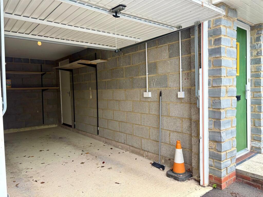 Additional image 11 of Freehold - Two-bed Apartment with Garage & Parking in Wells