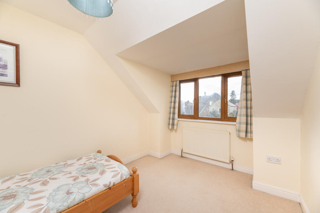 Additional image 30 of Lodge Gate Close, Denholme, West Yorkshire, BD13