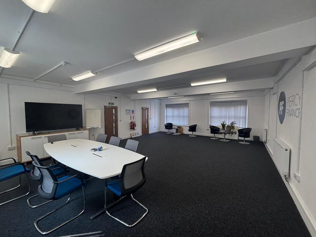 房产图片 9 - 科尔舍尔尔，海街，高街，科尔舍尔尔，伯明翰，沃里克郡，B46 3BP