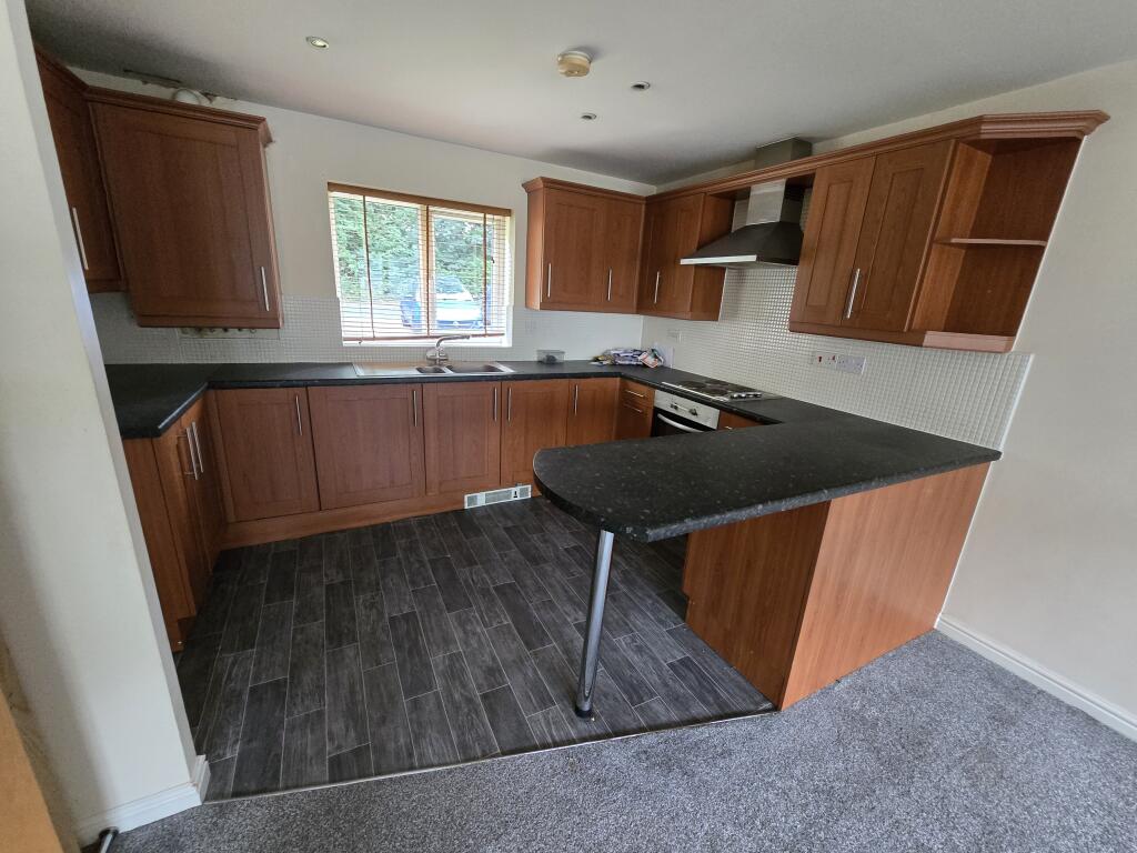 Additional image 8 of 39 Lodge Road, Thackley, Bradford, West Yorkshire, BD10