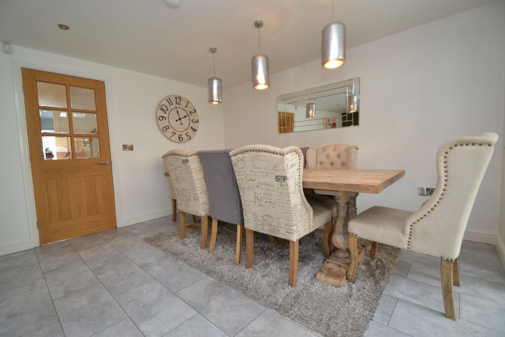 Additional image 5 of Javelin Close, Idle,